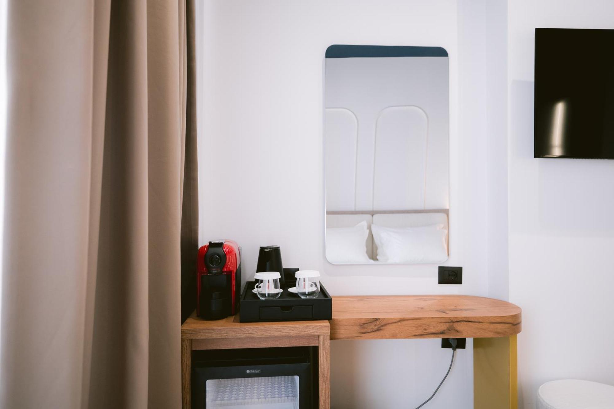 Noemie Hotel هيماري المظهر الخارجي الصورة