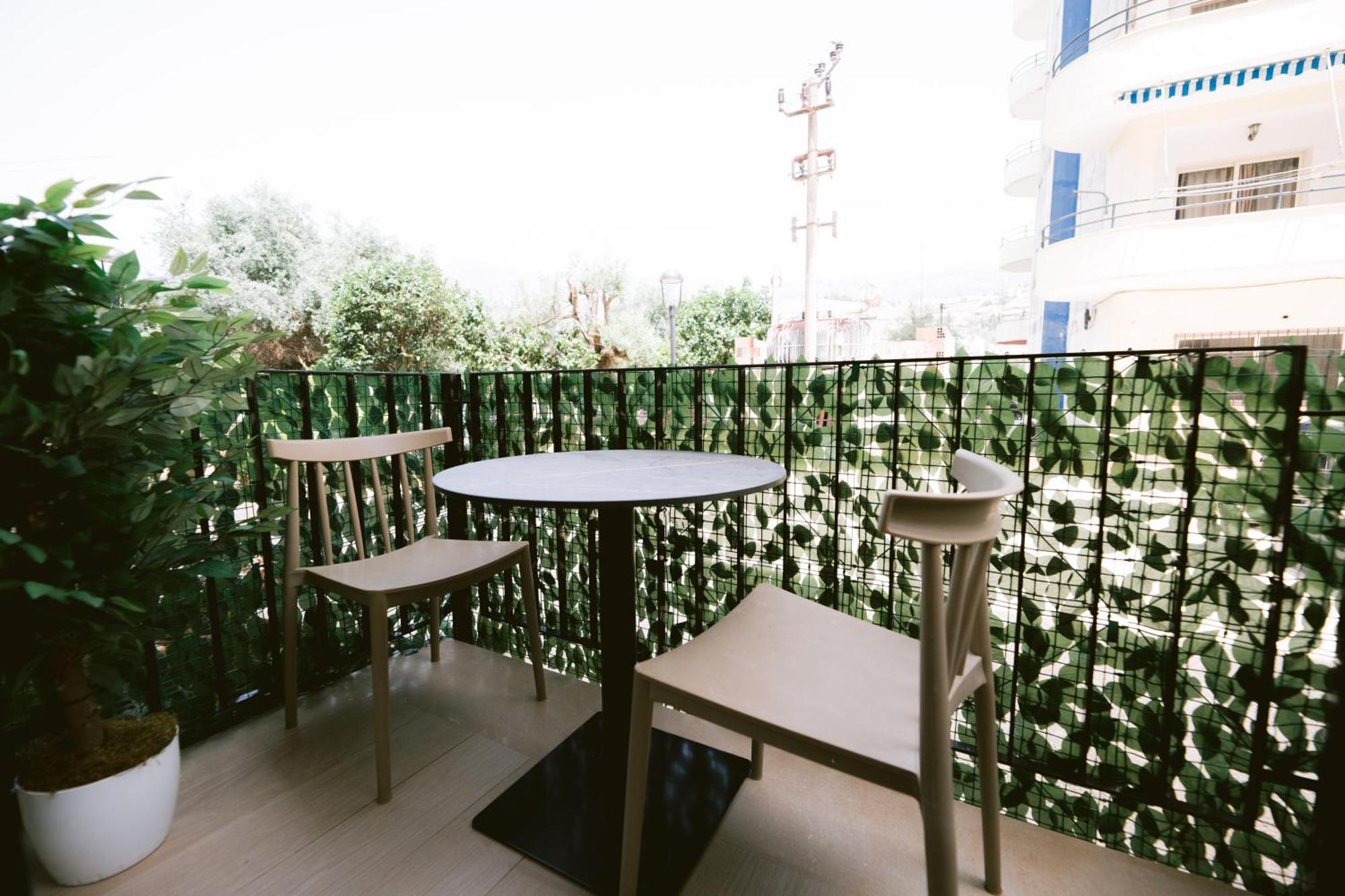 Noemie Hotel هيماري المظهر الخارجي الصورة